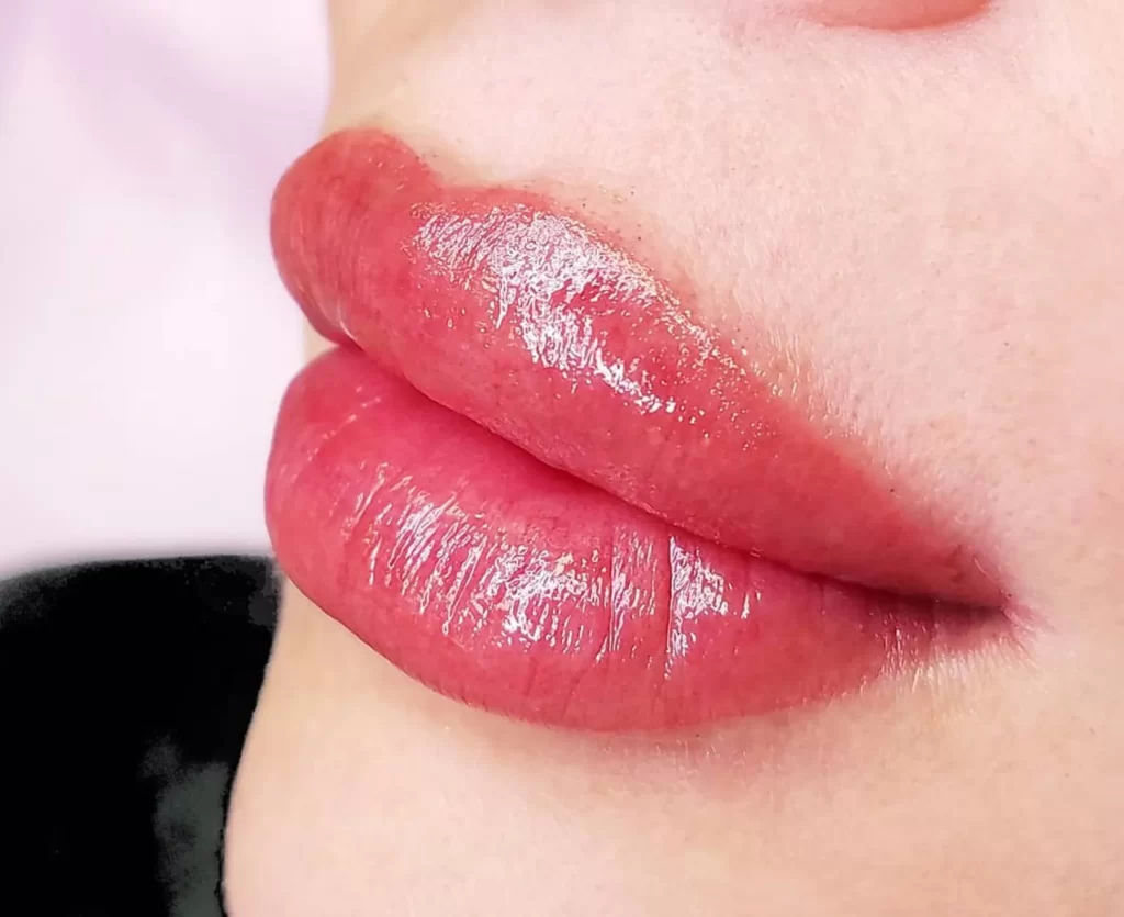 Is Lip Tattooing Painful? What to Expect During the Procedure